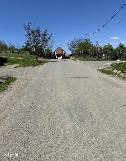 Casă cu 2 camere cu Teren 1000 Mp în Cojocna