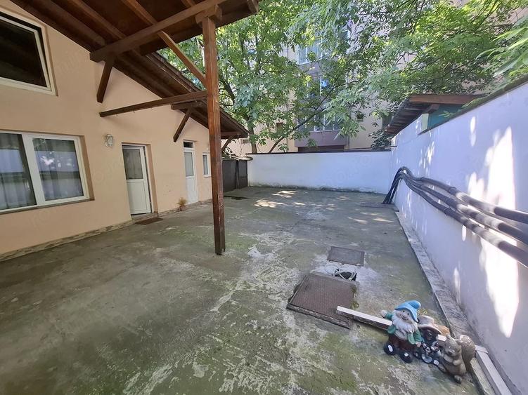 Casă cu Teren 500 Mp în Telegrafului