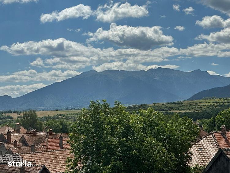 Casă cu Teren 800 Mp în Central