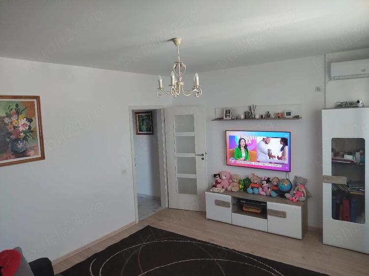 Apartament cu 2 camere decomandat în Apărătorii Patriei