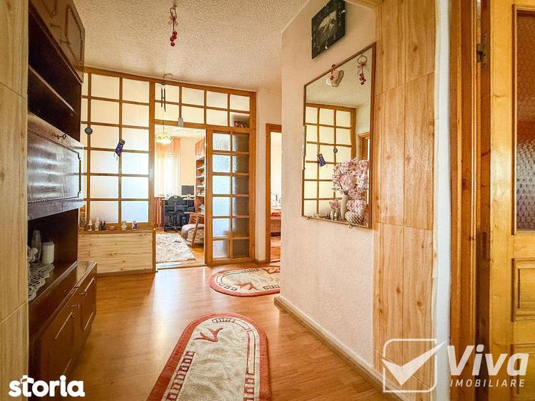 Apartament cu 4 camere decomandat, mobilat în Păcurari