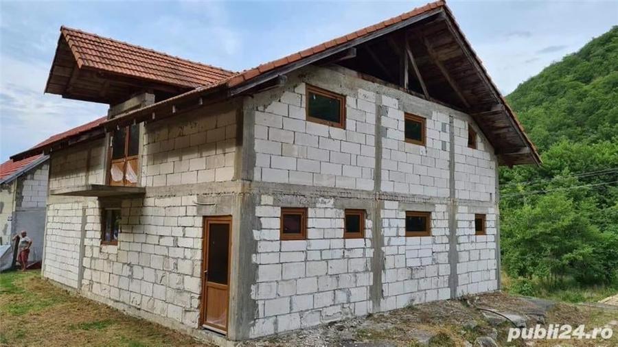 Casă cu 6 camere în Marga