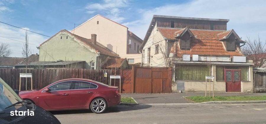 Casă cu 4 camere cu Teren 168 Mp în Cantemir