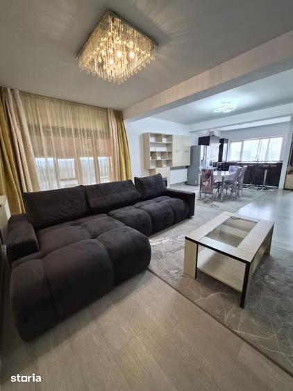 Casă cu 4 camere cu Teren 120 Mp în 1 Decembrie