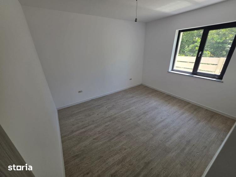 Casă cu 4 camere cu Teren 450 Mp în Mărășești