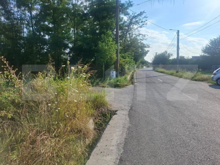 Teren de 2500 mp, în Matraca