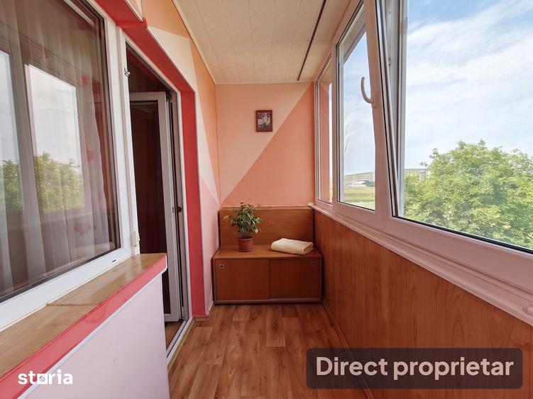 Apartament cu 3 camere decomandat în Triaj