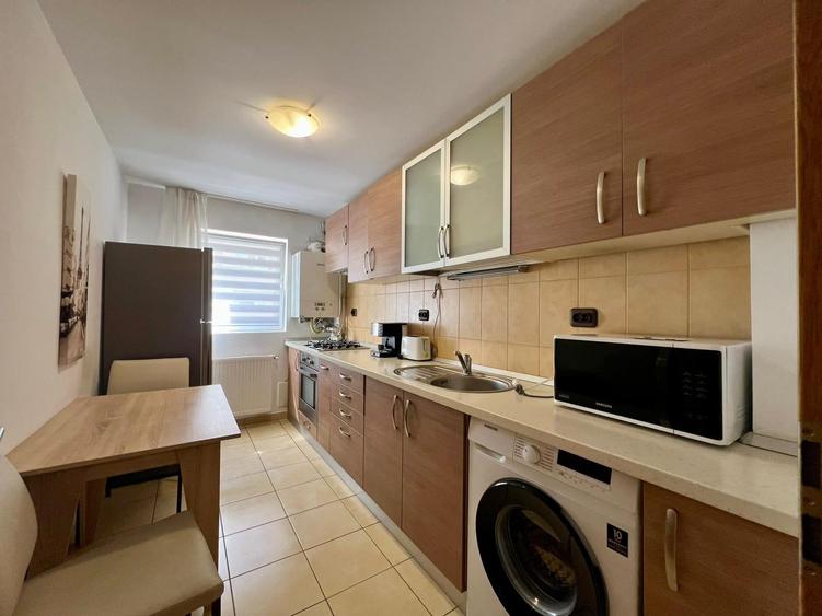 Apartament cu 2 camere decomandat, mobilat în Calea Turzii