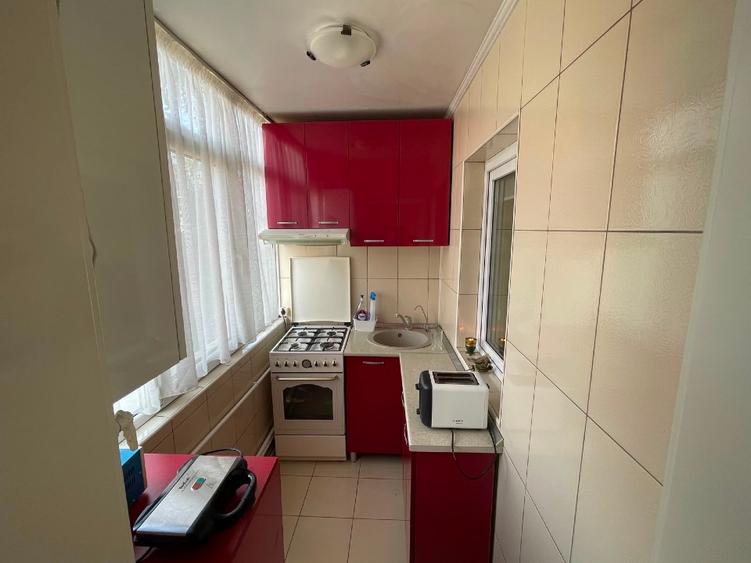 Apartament cu 2 camere decomandat în Inel I