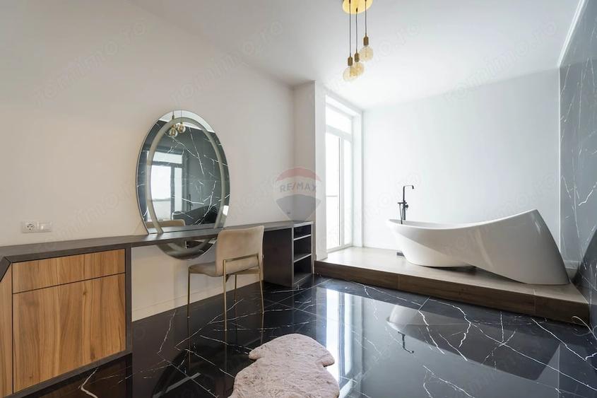 Apartament cu 6 camere în Cantemir