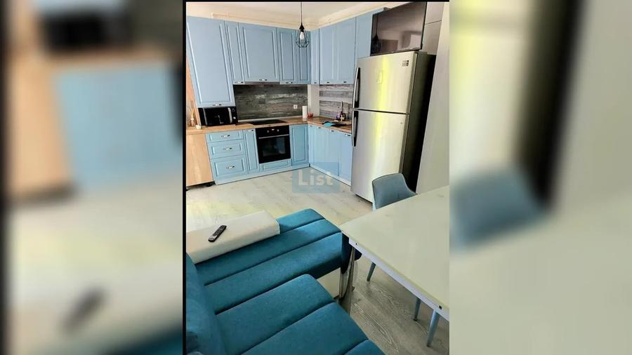 Apartament cu 3 camere semidecomandat în Borhanci