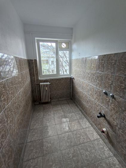 Apartament cu 2 camere semidecomandat în Malu Roșu