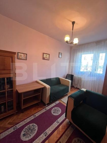 Apartament cu 3 camere semidecomandat, mobilat în Sud-Est