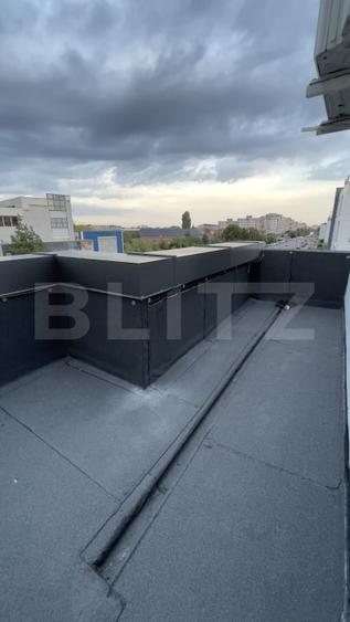 Birou, de 376 mp, în Frații Golești