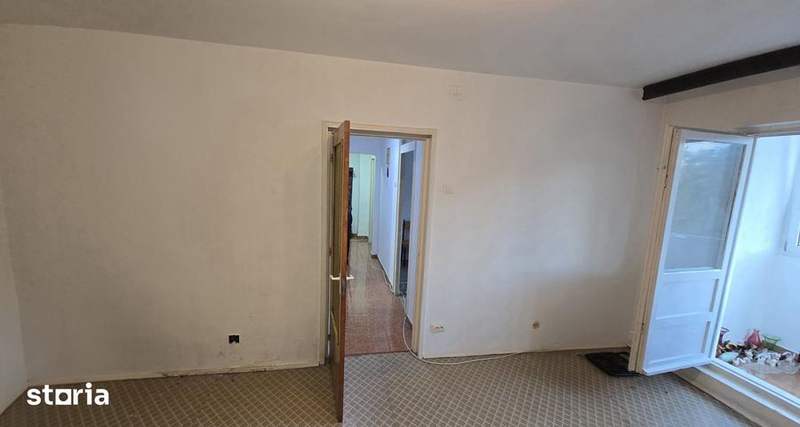Apartament cu 2 camere decomandat în Rahova