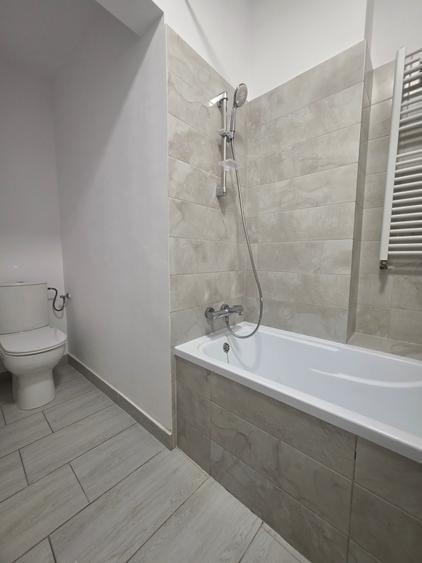 Apartament cu 2 camere semidecomandat în P-ța Universității