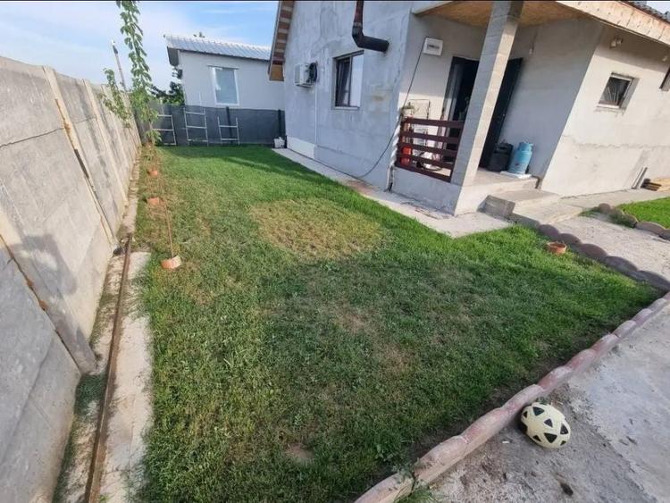 Casă cu 4 camere în Ghercești