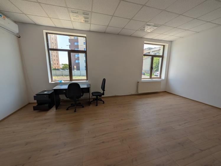 Spațiu comercial, de 32 mp, în Nord
