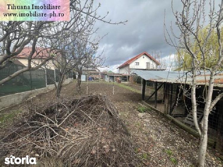 Casă cu 5 camere cu Teren 800 Mp în Păulești