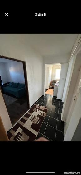 Apartament cu 3 camere decomandat în Urziceni