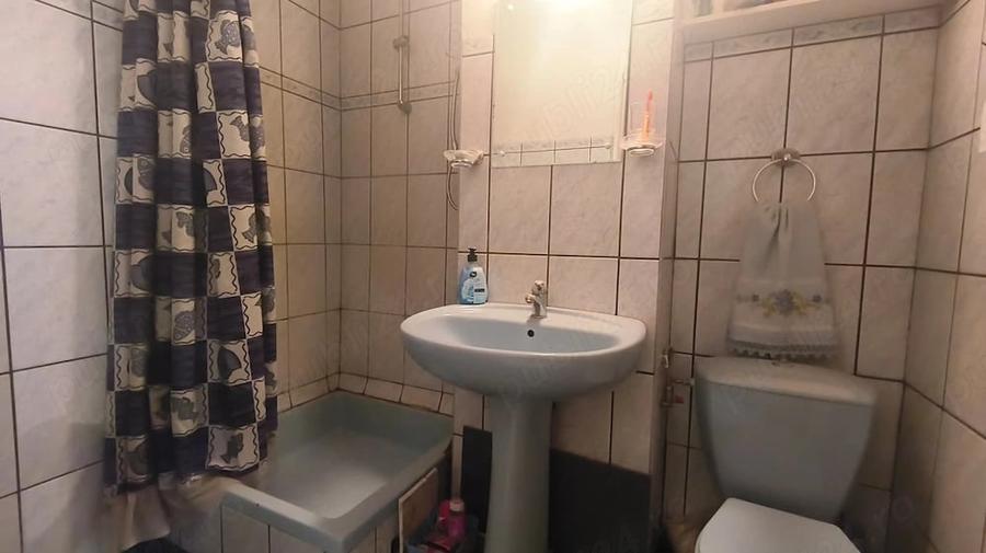 Apartament cu 4 camere decomandat în Ultracentral
