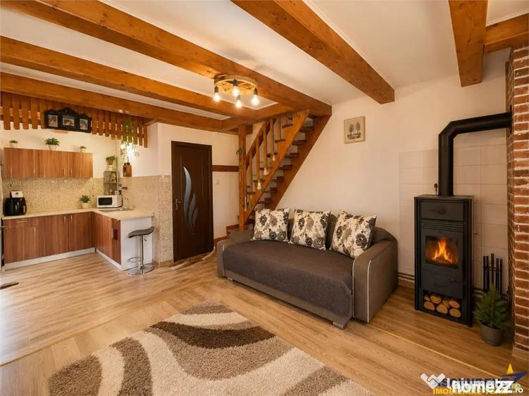 Casă cu 3 camere cu Teren 390 Mp în Lunca