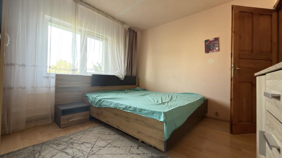 Apartament cu 3 camere decomandat, mobilat în Freidorf