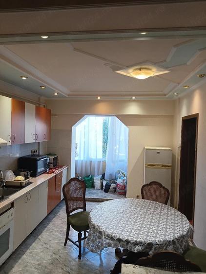 Apartament cu 2 camere decomandat în Traian