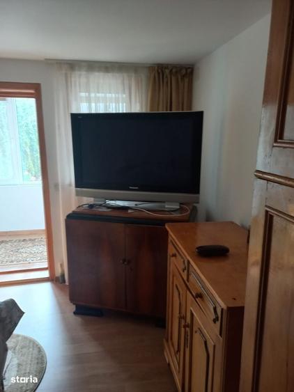 Casă cu 3 camere în Bârsești