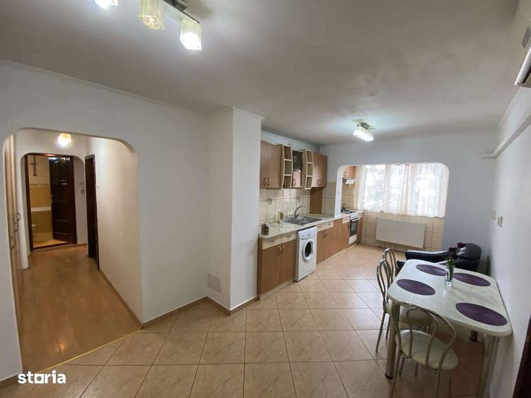 Apartament cu 3 camere în Decebal