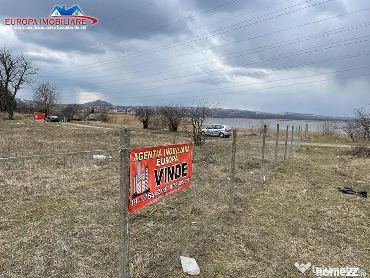 Teren de 2000 mp, în Central