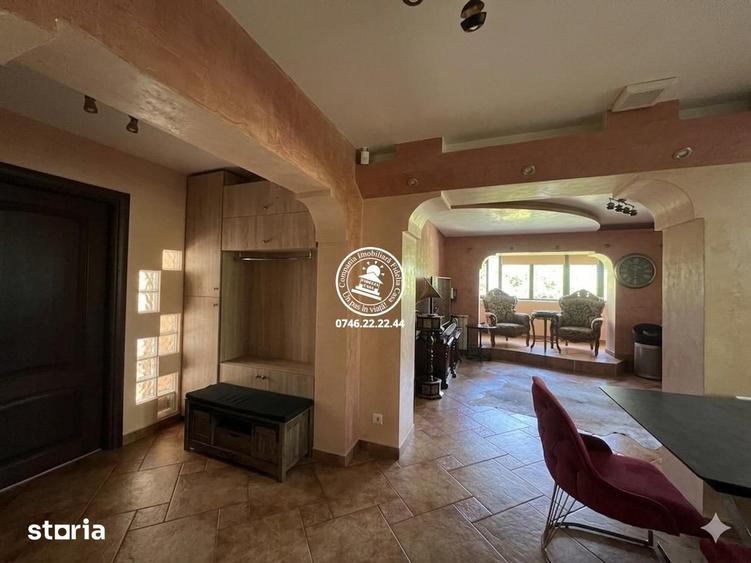 Apartament cu 4 camere, mobilat în Central