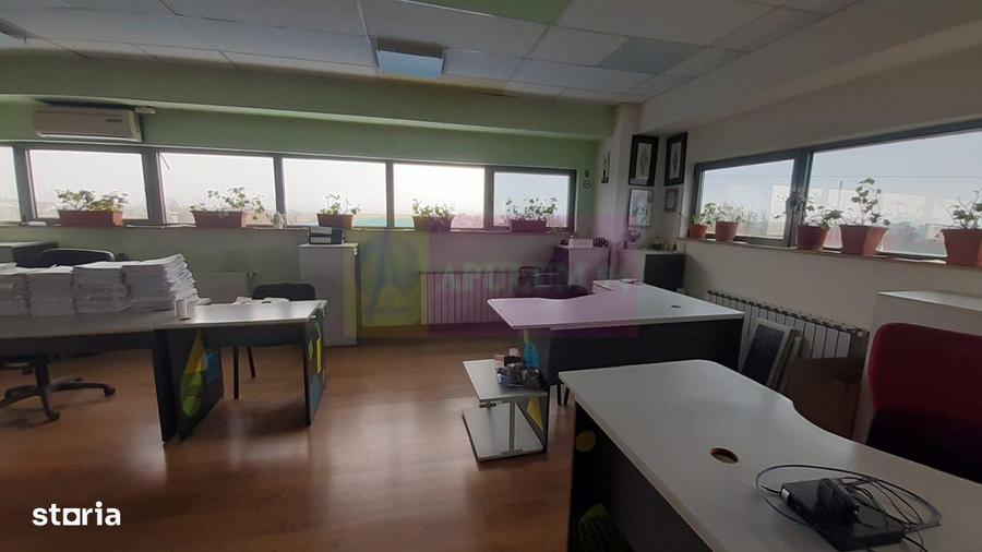 Spațiu comercial, de 1,250 mp, în Adunații-Copăceni