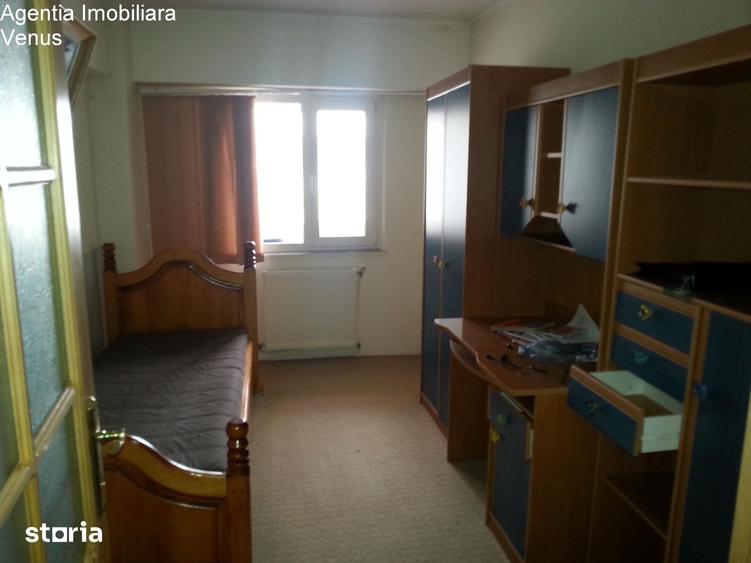 Apartament cu 4 camere în Central