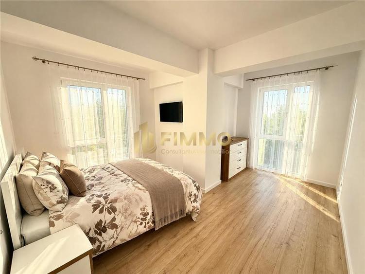 Apartament cu 3 camere semidecomandat, mobilat în Central