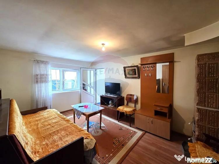 Casă cu 4 camere cu Teren 1254 Mp în Potoceni