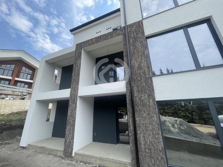 Garsonieră decomandată în Vest