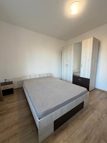 Apartament cu 3 camere decomandat în Zorilor