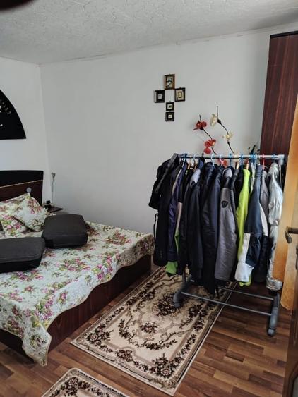 Duplex cu 5 camere cu Canalizare în Valea Rosie