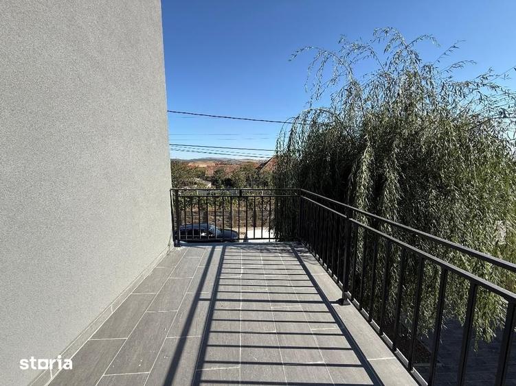 Casă cu 6 camere cu Teren 878 Mp în Cetate