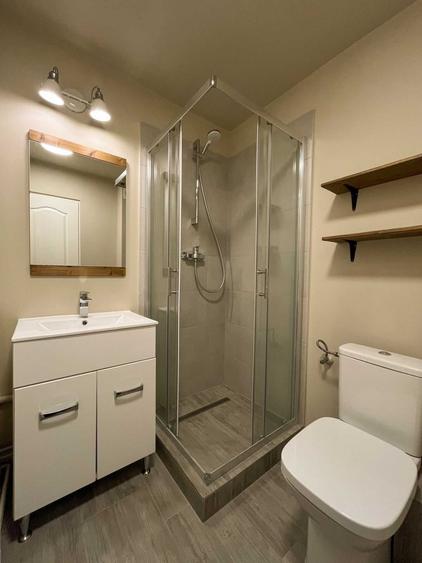 Apartament cu 2 camere semidecomandat în Mărăști