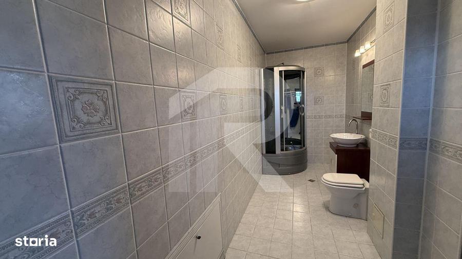 Casă cu 7 camere cu Piscina în Ferentari
