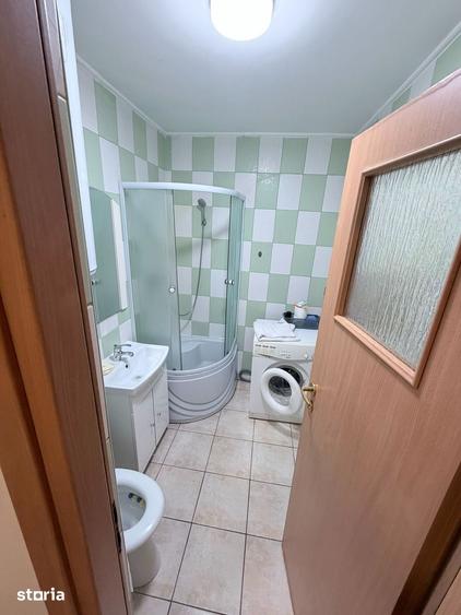 Apartament cu 2 camere decomandat în Tei