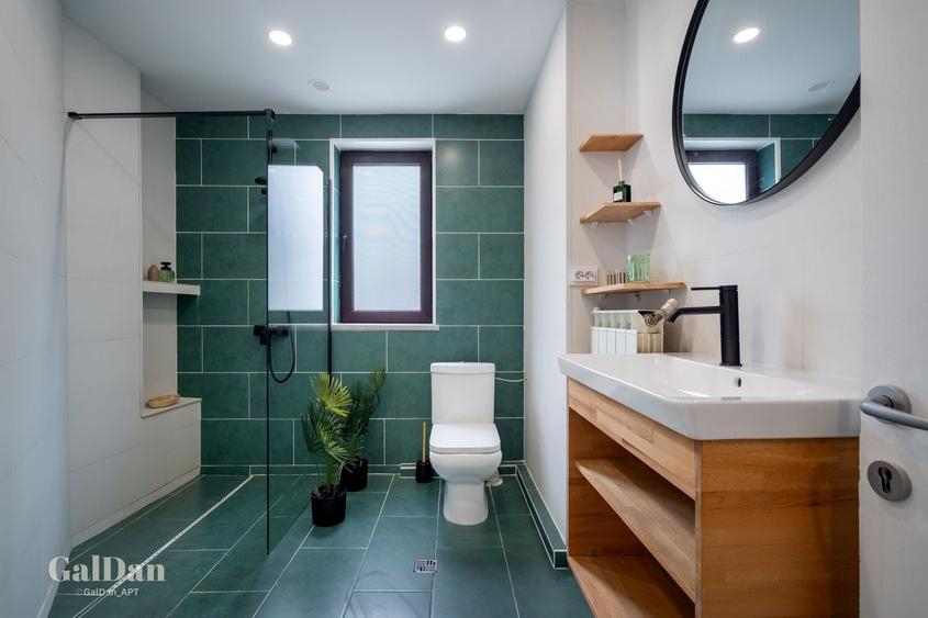 Apartament cu 3 camere, mobilat în P-ța Romană