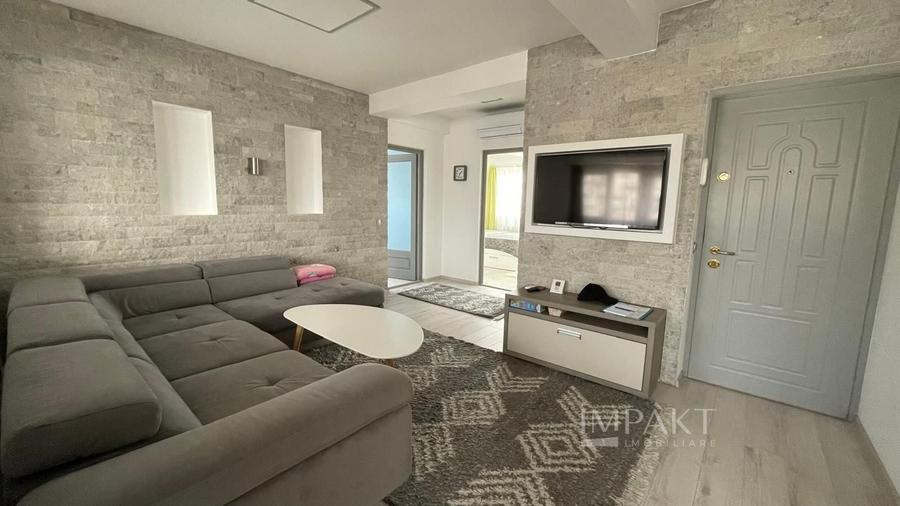 Apartament cu 3 camere semidecomandat în Iris