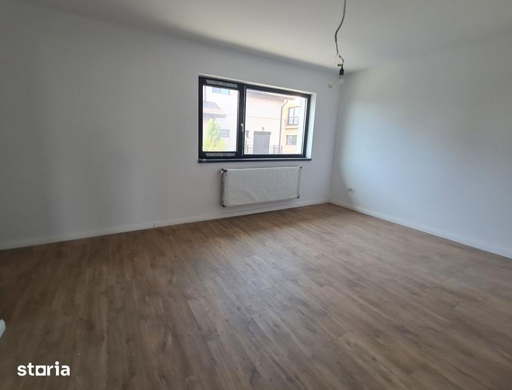 Casă cu 5 camere cu Teren 250 Mp în Central