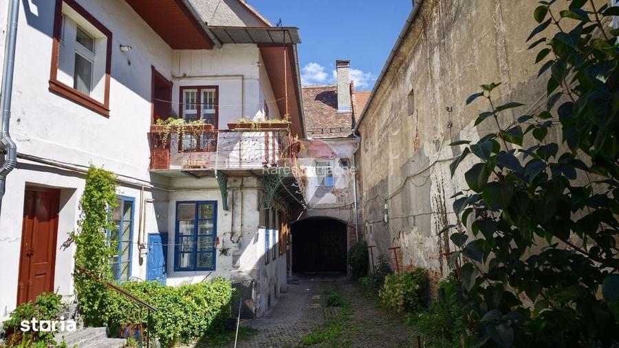 Apartament la casa in Centrul Istoric al Mediasului 66 mp utili