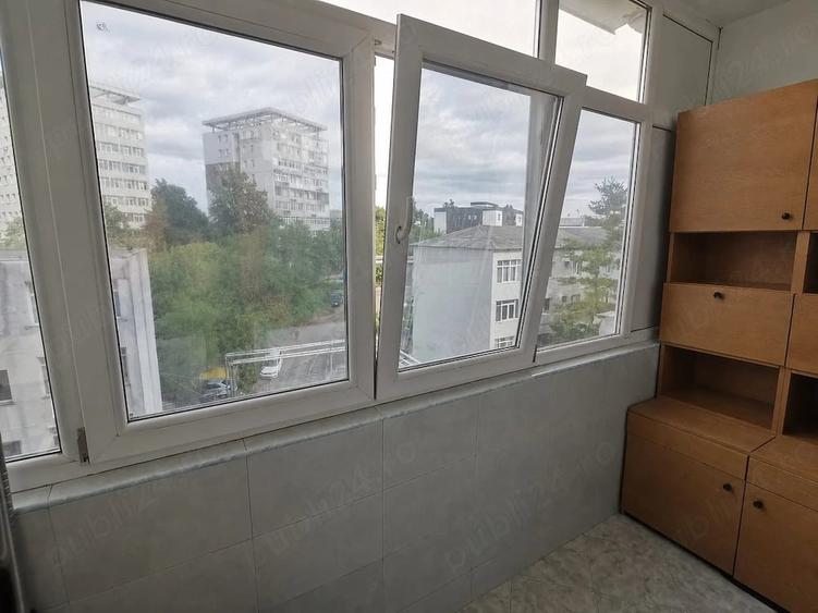 Apartament cu 3 camere decomandat în Alecu Russo