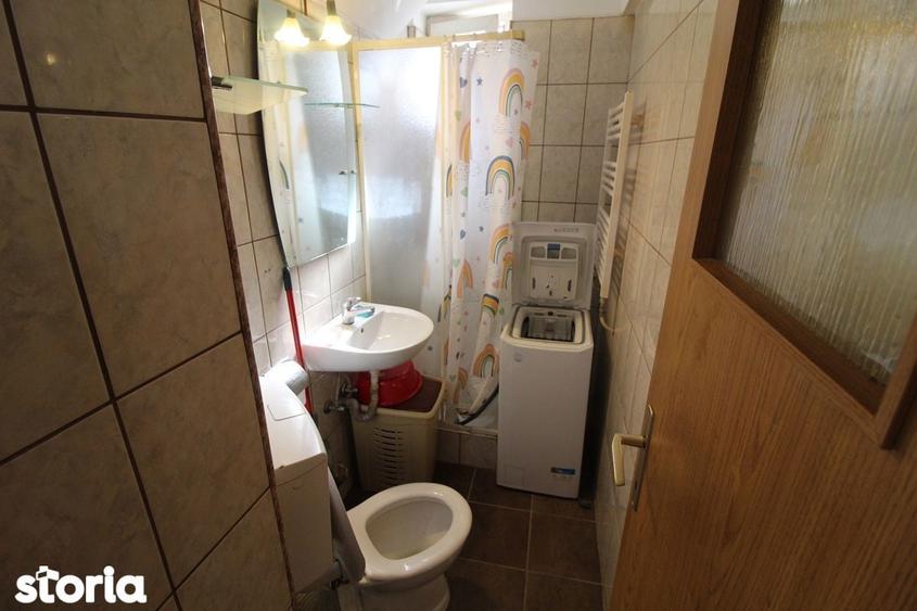 Garsonieră decomandată în Central