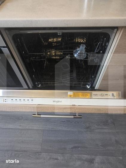 Apartament cu 3 camere semidecomandat în Ozun